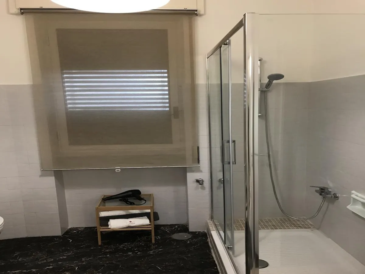 *** Guest house Myroom In Town Bergamo Italy